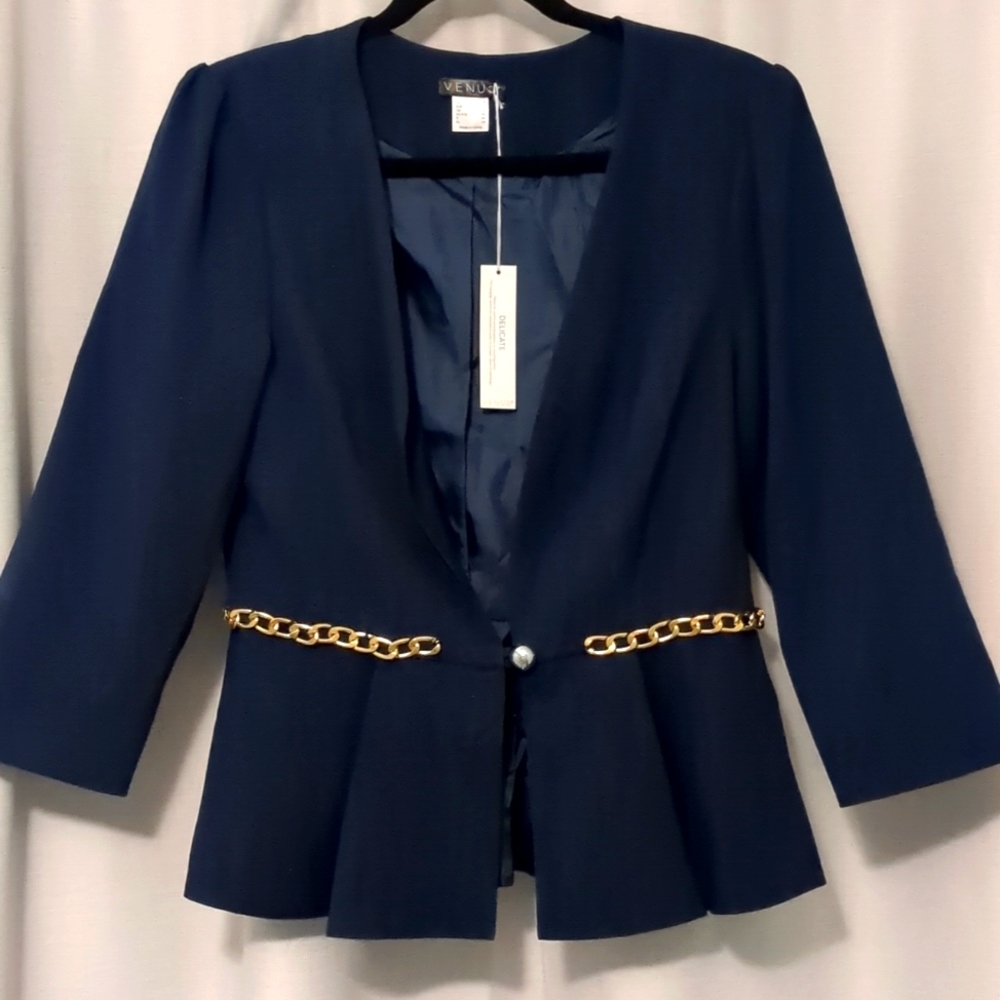 Blazer with chain